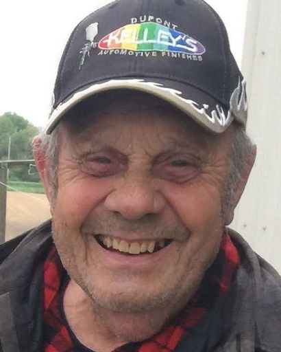 Lloyd E. Heinle's obituary image