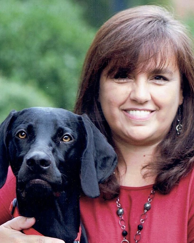 Robin Renae Hunter Profile Photo