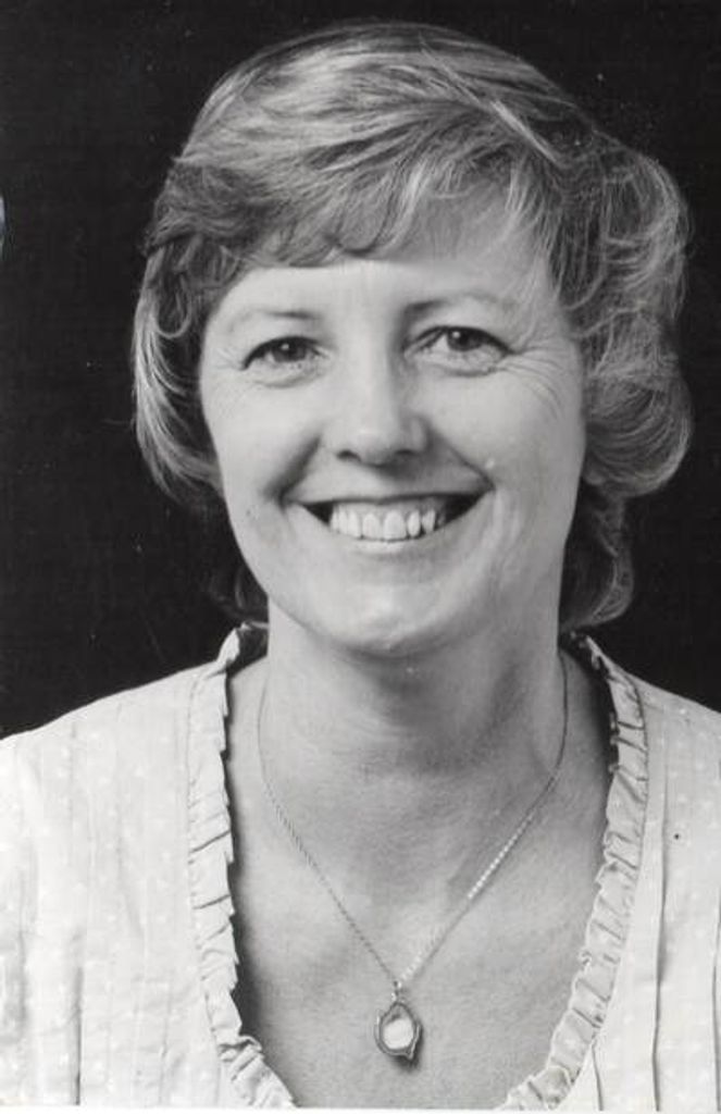 Diane "Dot" Winn (Nee Makepeace)