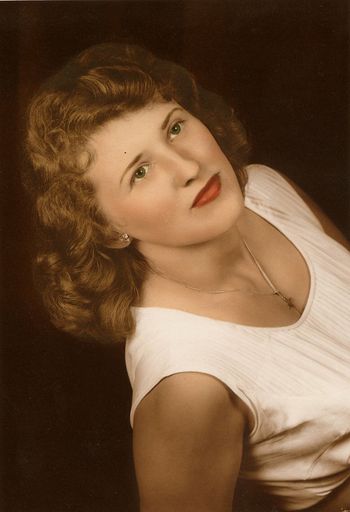 Ilse Wilson photo gallery thumbnail 3 of 86