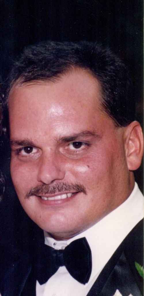 Kelly Basil Hooper Profile Photo