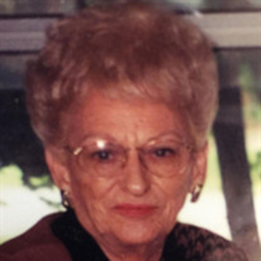 Alma Summers Profile Photo