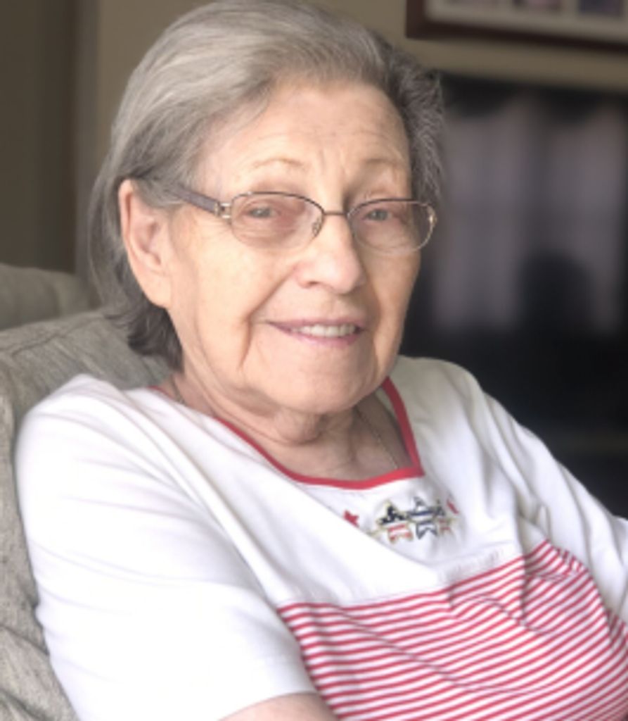 Henrietta Kmic Profile Photo