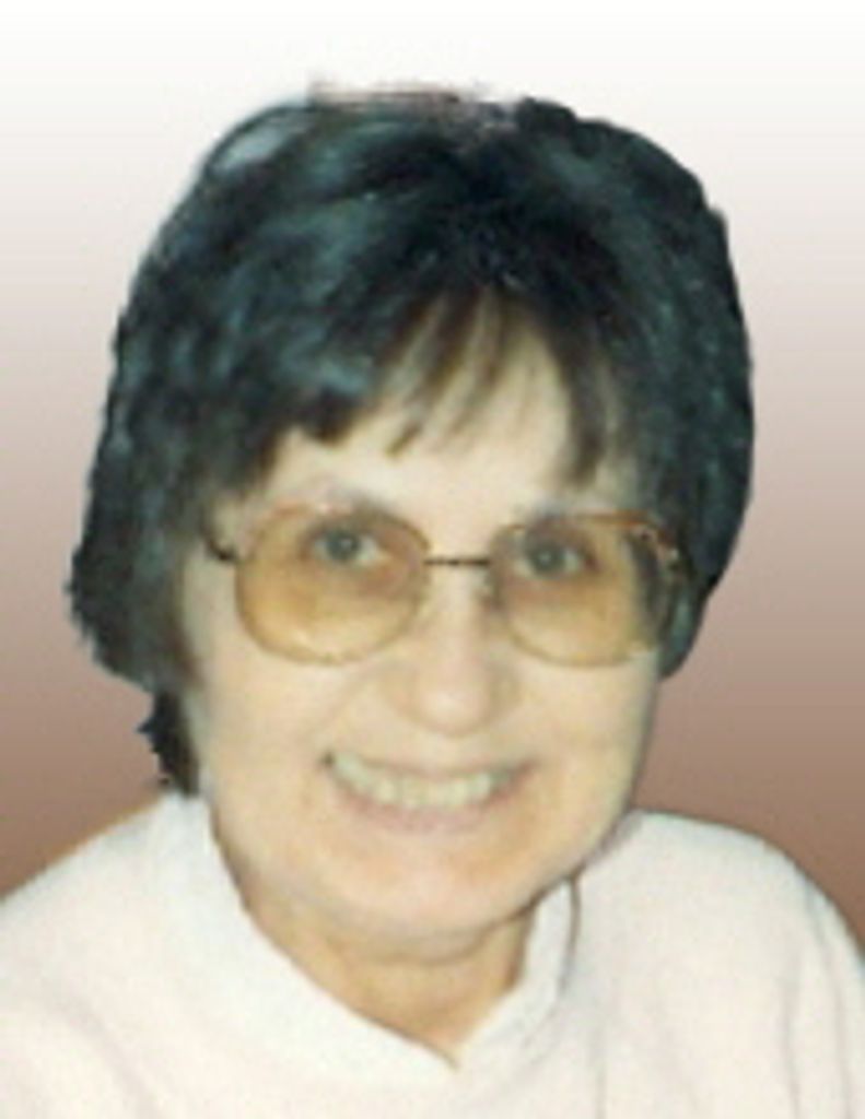 Carolyn Gillet