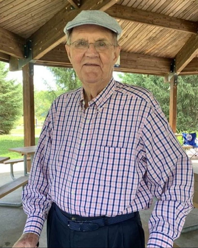 Richard Malcolm "Dick" Rogers Profile Photo