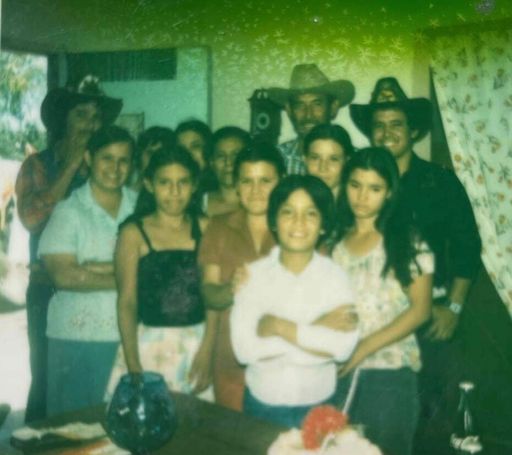 Santos Valdez Sr. photo gallery thumbnail 102 of 151