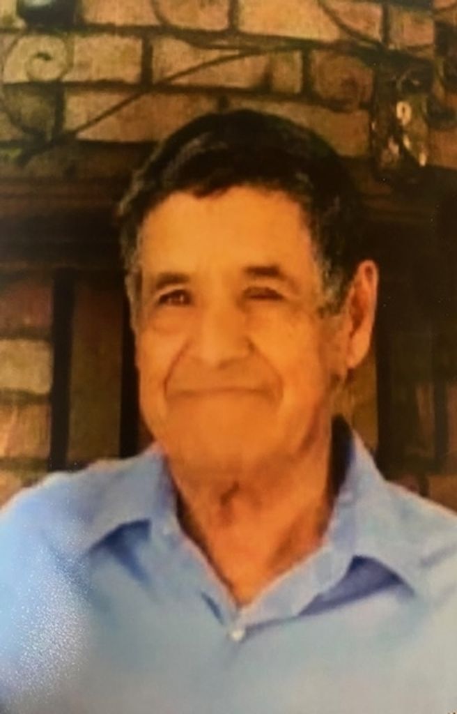 Manuel R. Dominguez Profile Photo