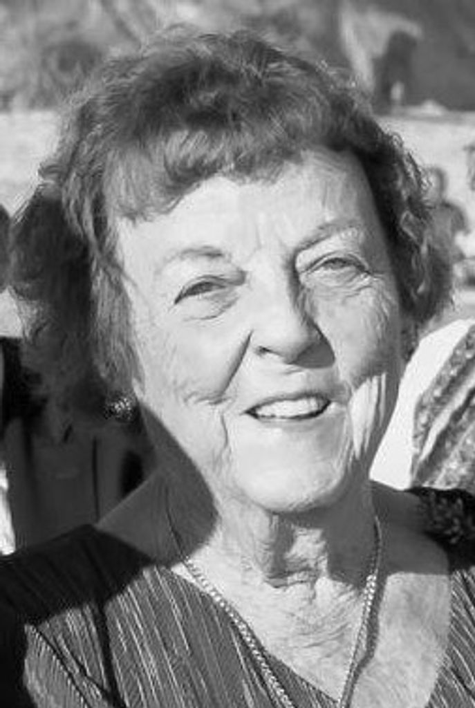 Carolyn (Bordeaux)  Cavenaugh