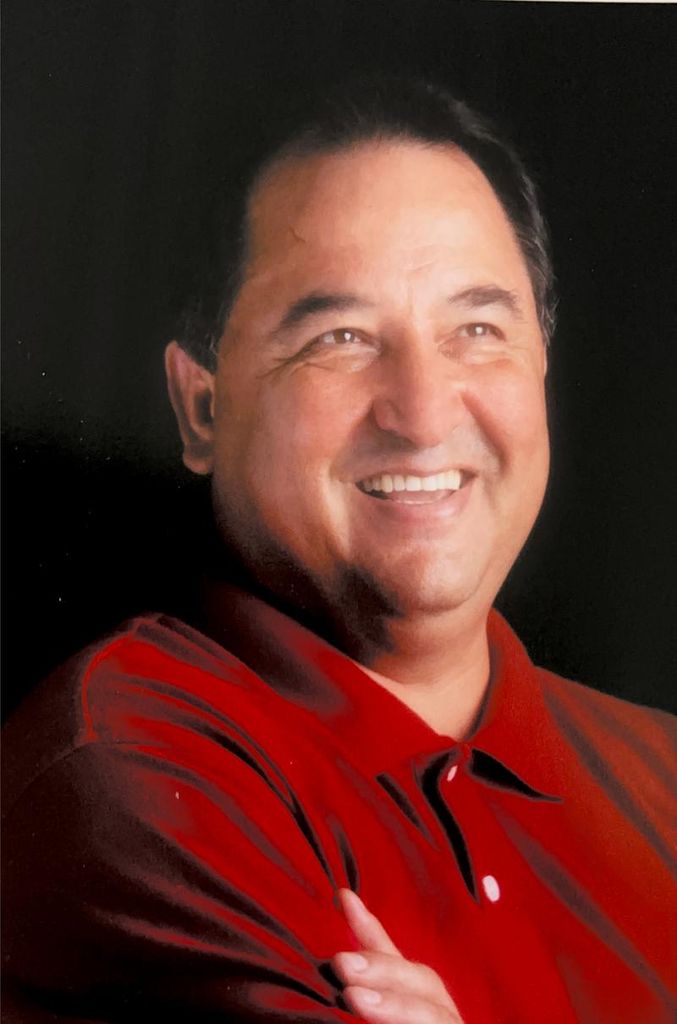 Daniel Flores Profile Photo