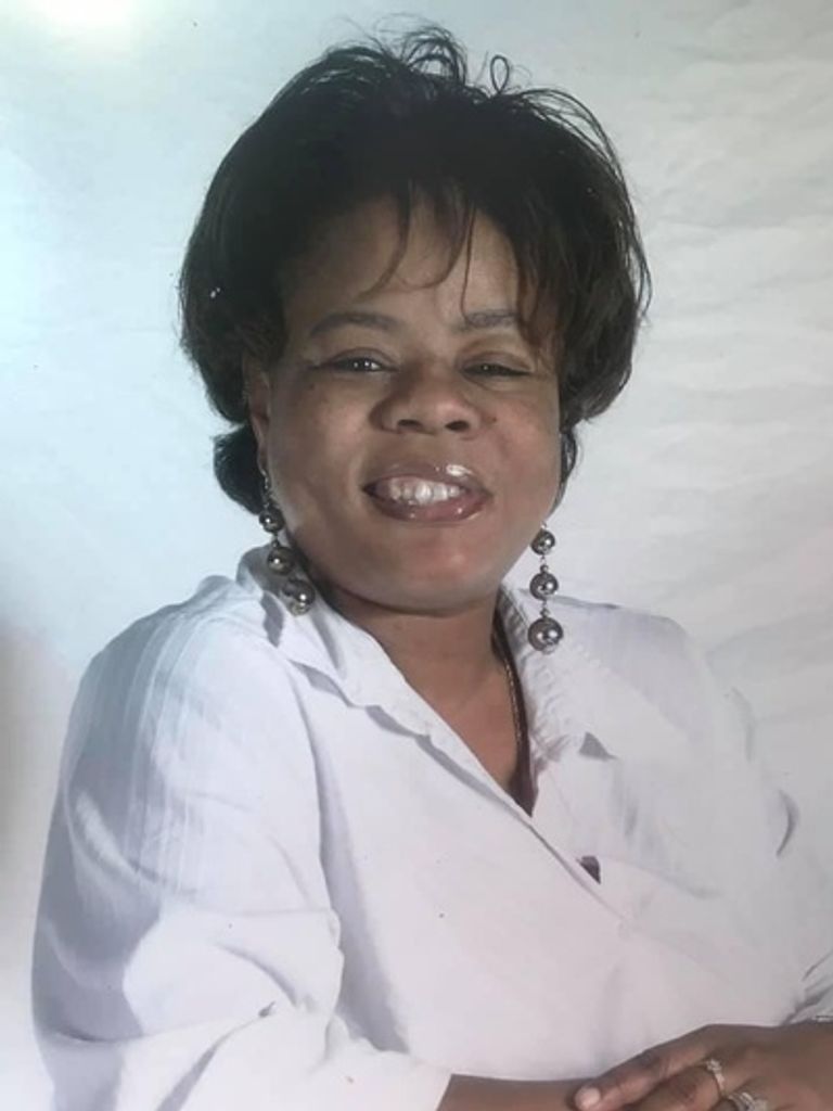 Delphine Sanders Profile Photo