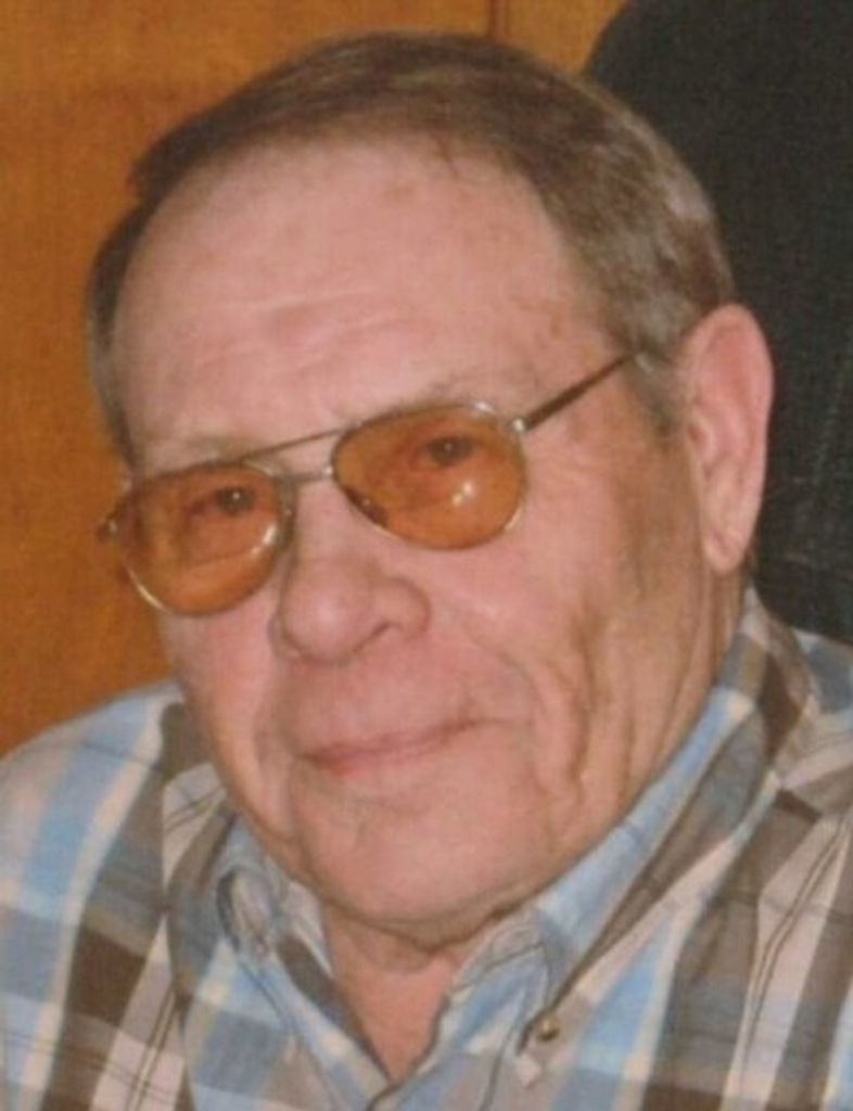 Richard "Dick" Douglas Esser Profile Photo