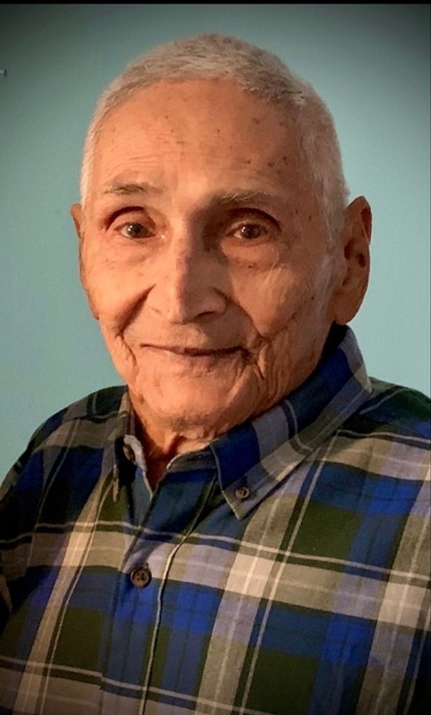 Julio C Romero Profile Photo