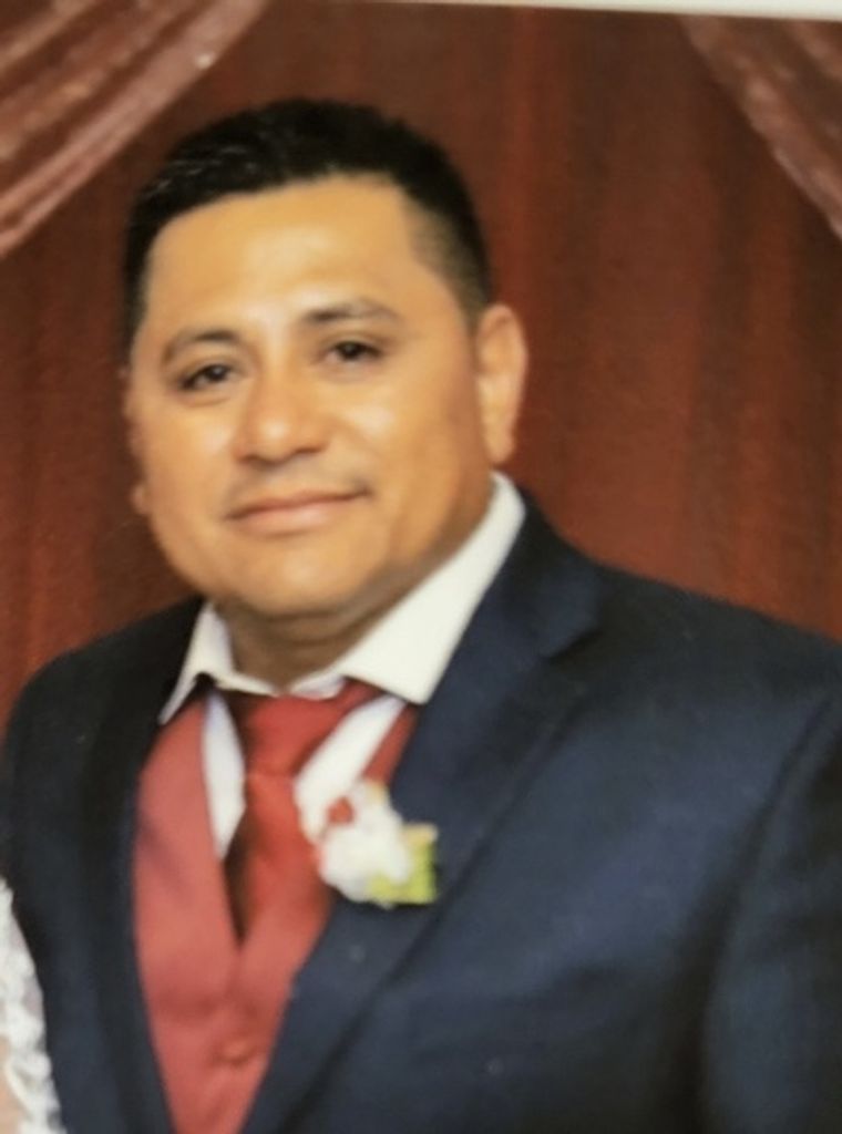 Miguel Angel Luna Profile Photo
