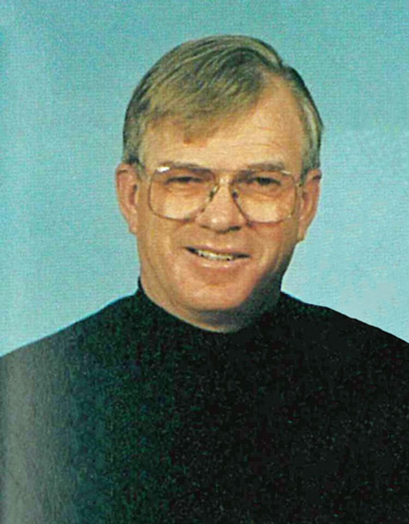 Robert James Sharpe Profile Photo