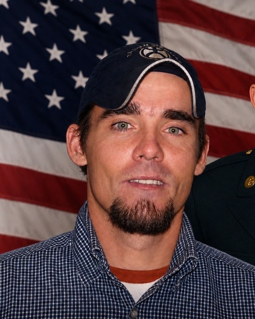 Ray Junior Muniz Profile Photo