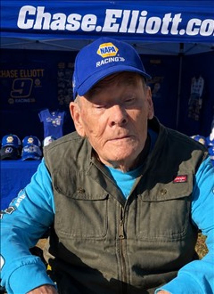 Clifford "Crook" Howard Profile Photo