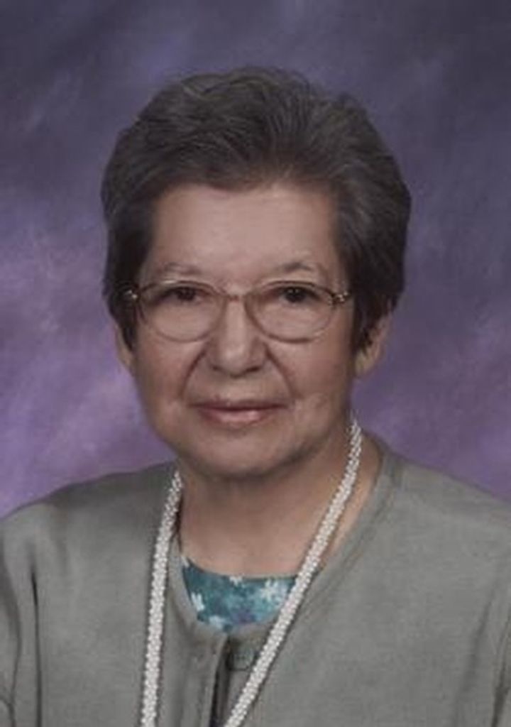 Gloria Romero