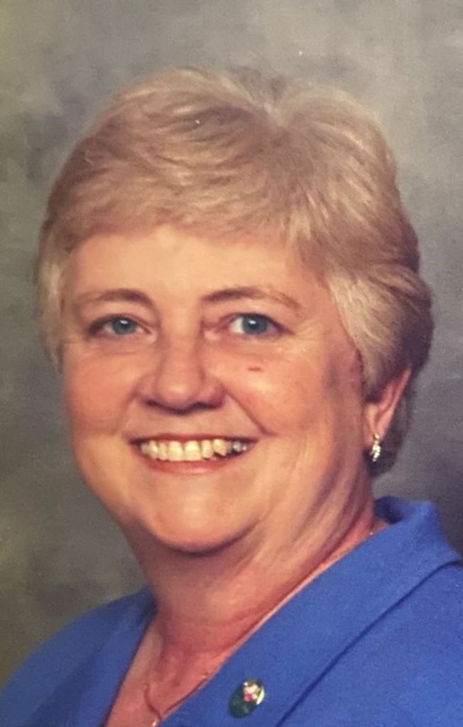 Charlotte Reeves Profile Photo