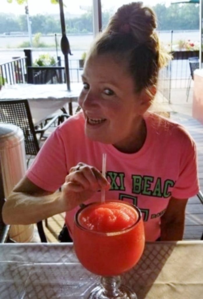 Kristi L Leach