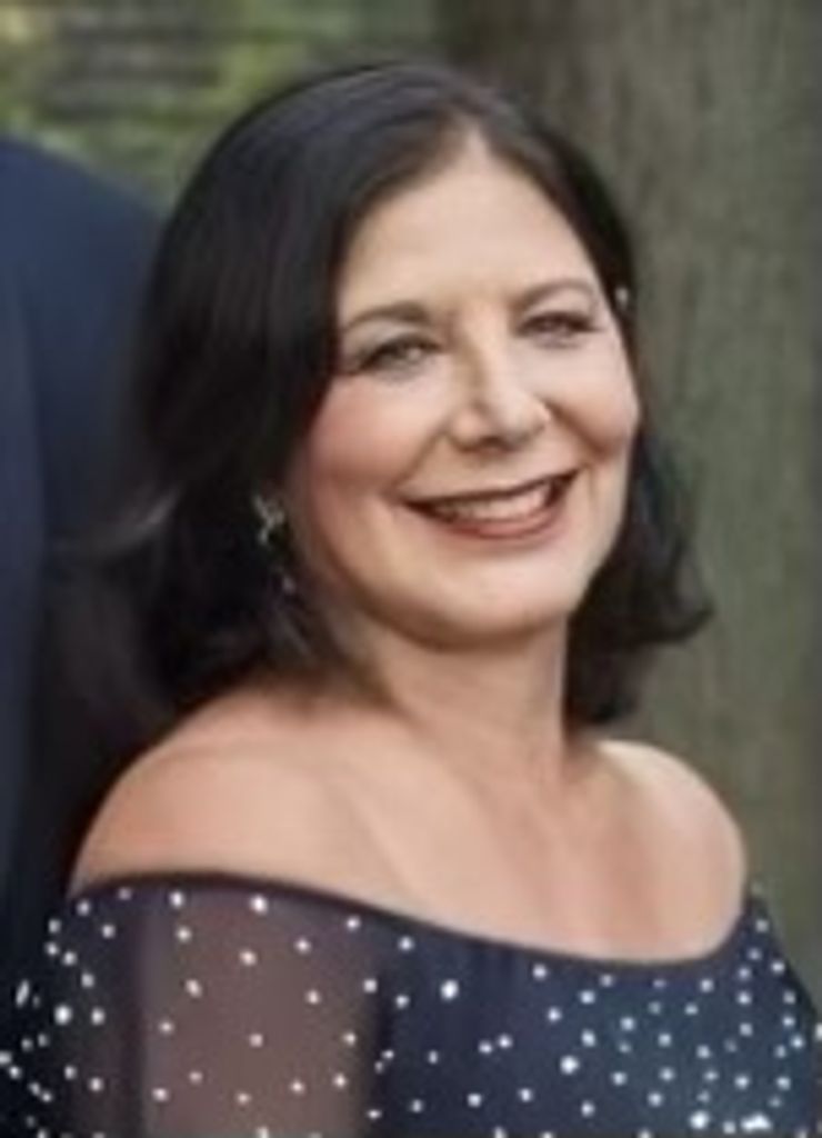 Susan (Figueiredo)  Costa Profile Photo