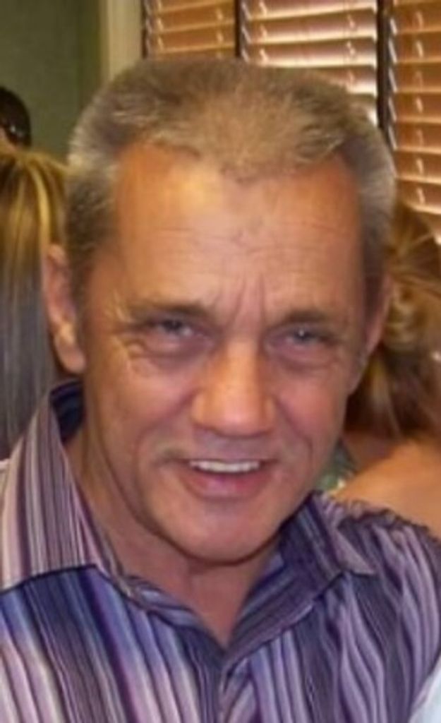Mike Lewis