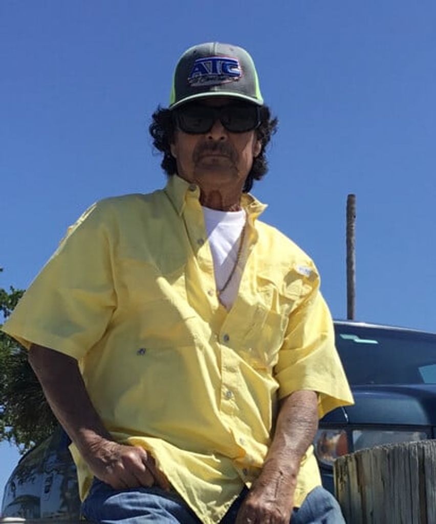 Raul M. Castro Profile Photo