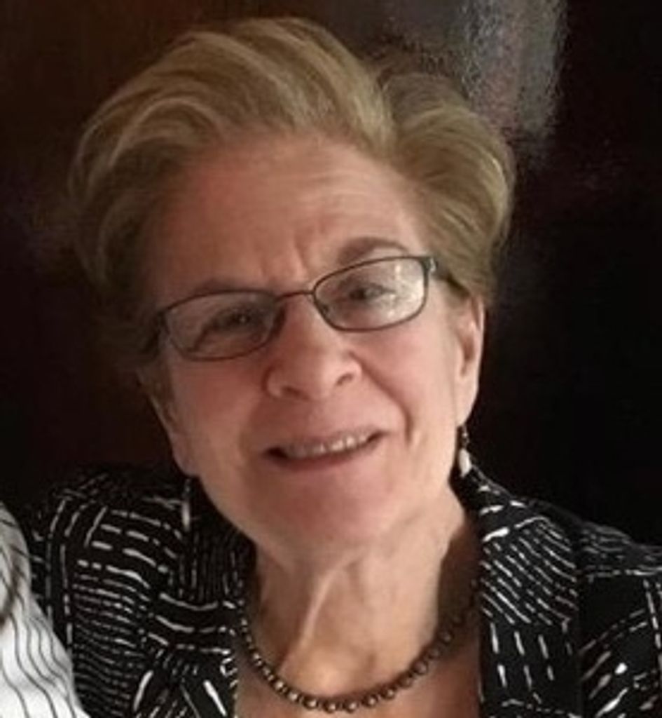 Carolyn Platt Profile Photo