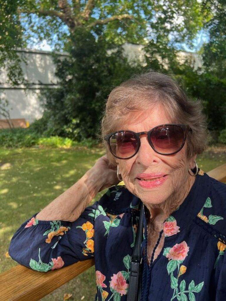 Sylvia Lewis Carter Profile Photo