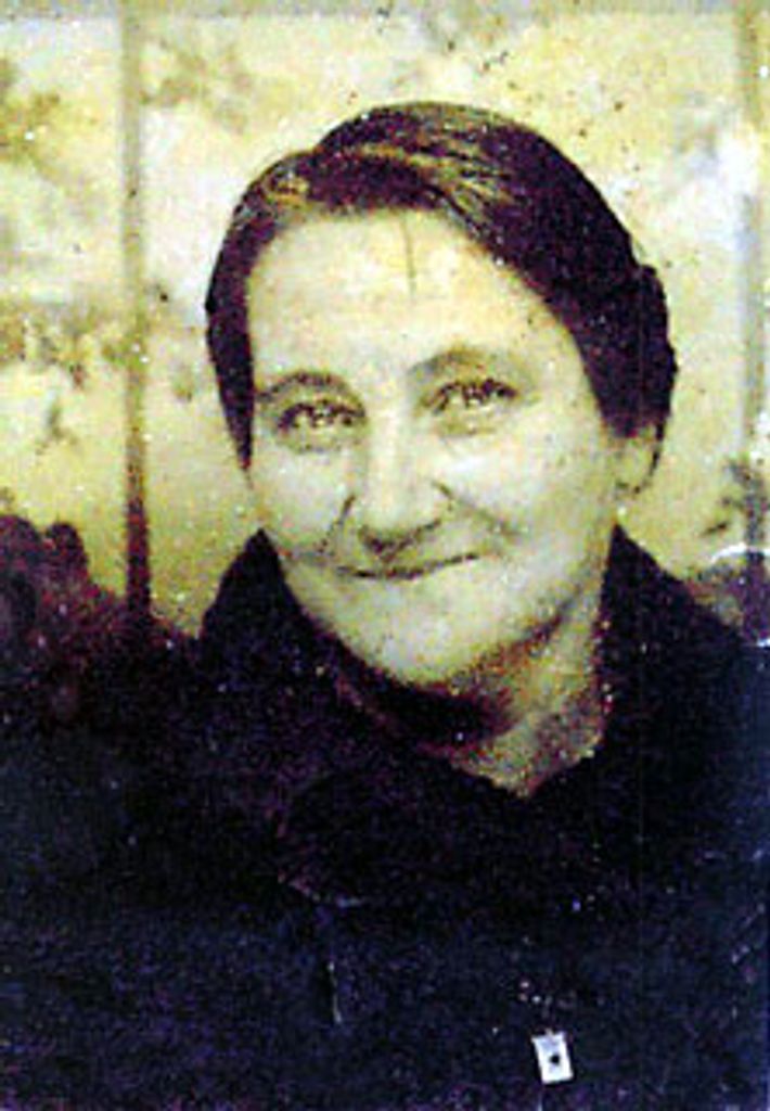 Esther Bernetta Gideon Curl