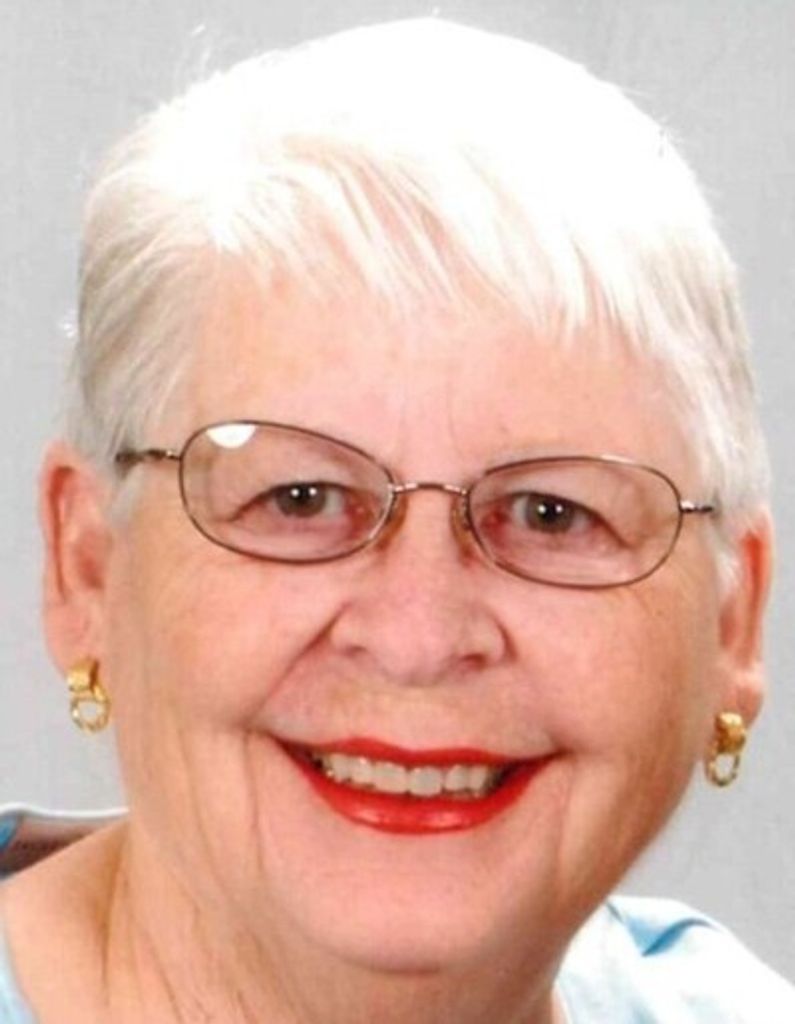 Lona Lea (Haag) Lau Profile Photo