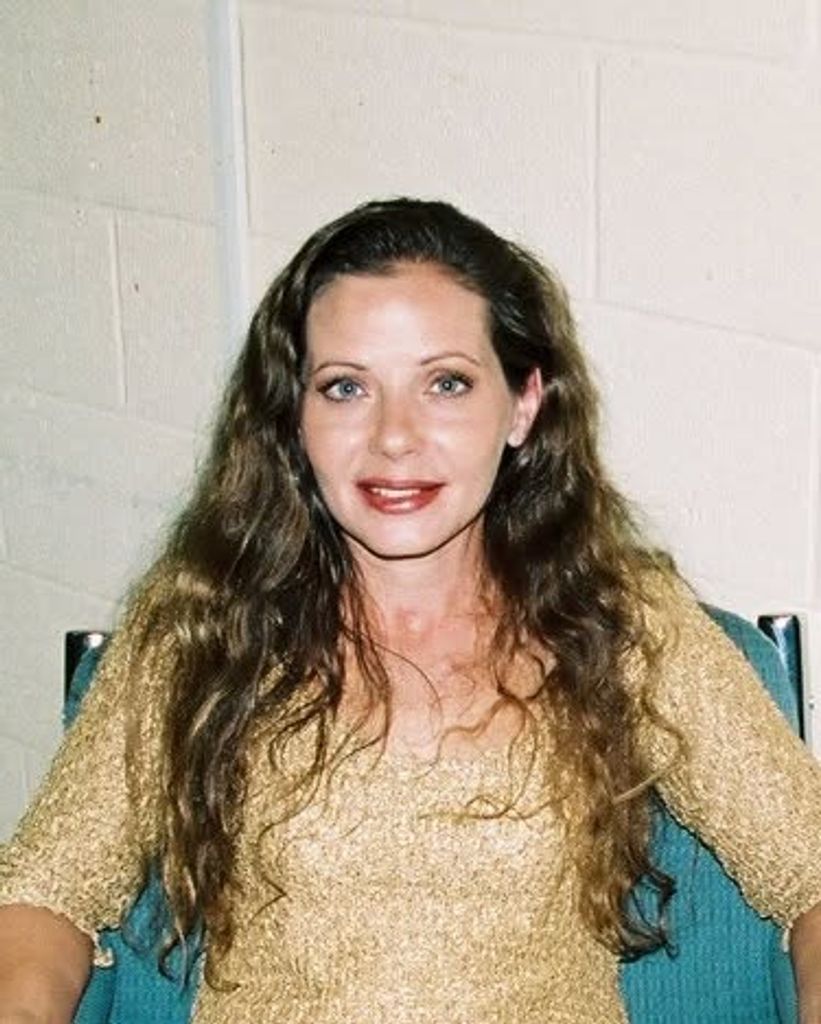 Cindy Lee Levering