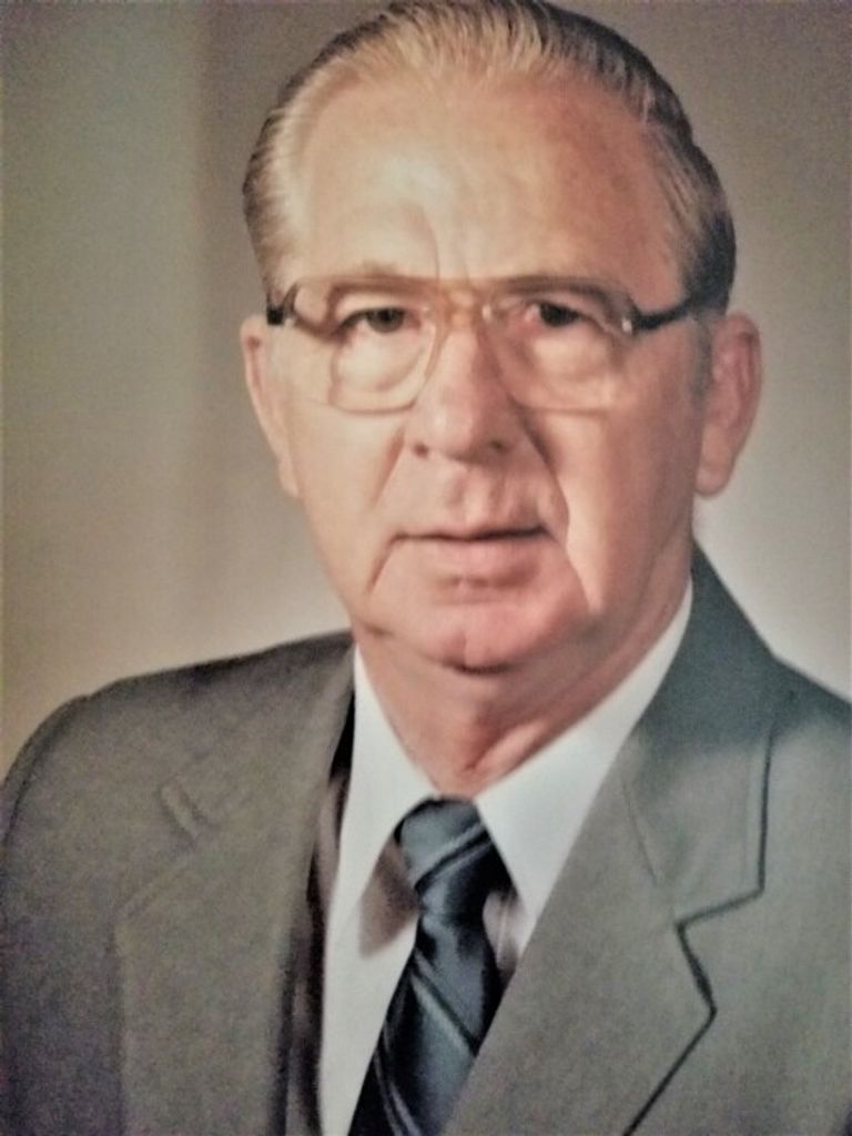 Maurice (Red-Bus) Owens