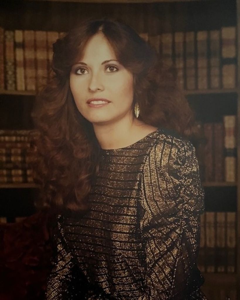 Ymelda Eva Valdez