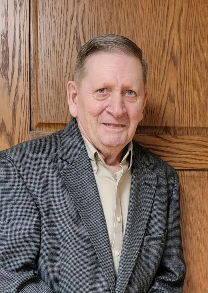Warren Eugene Oetken Profile Photo