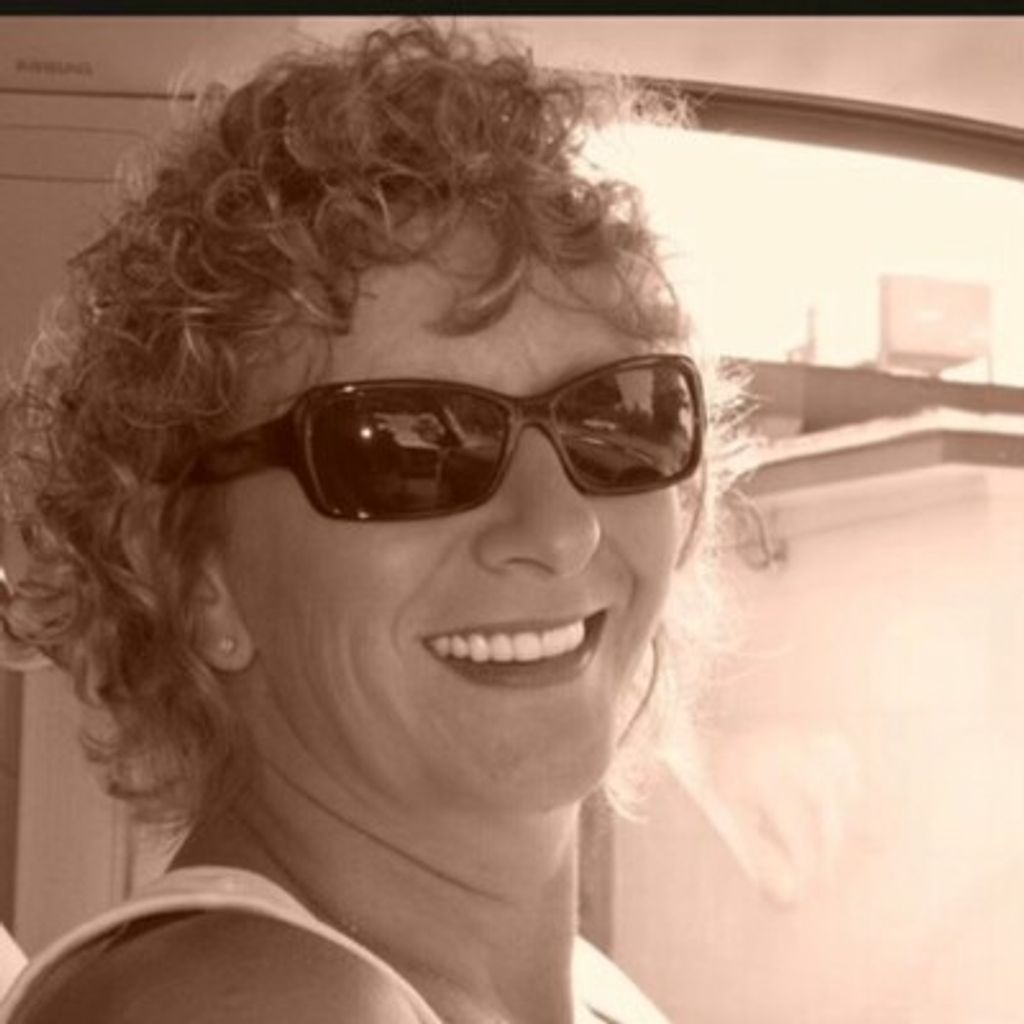 Lisa Carol Slane