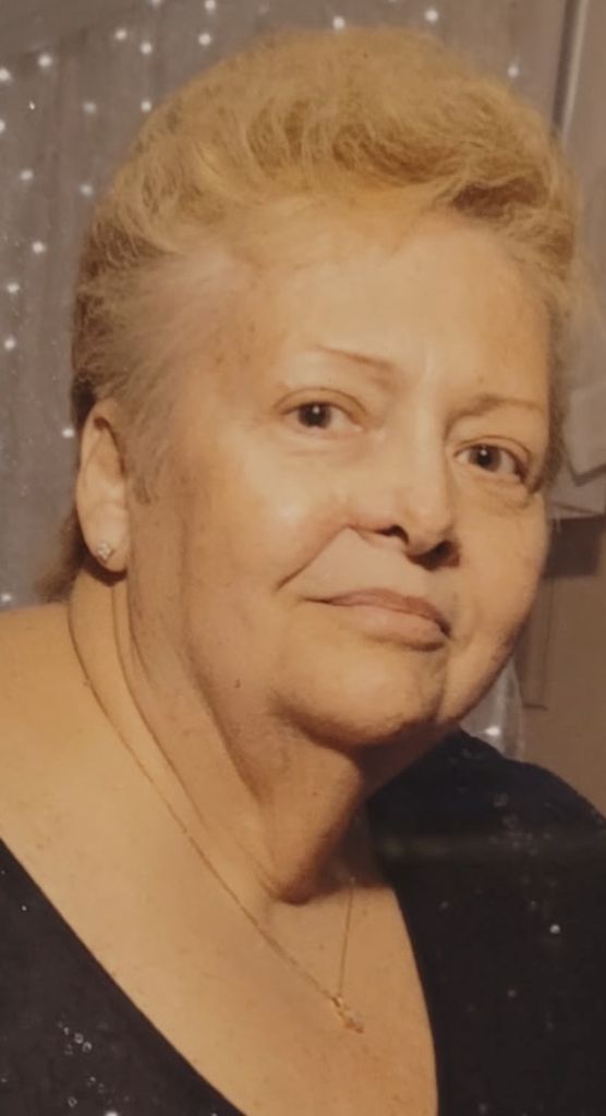 Mrs. Linda L. (Snyder) Eckert