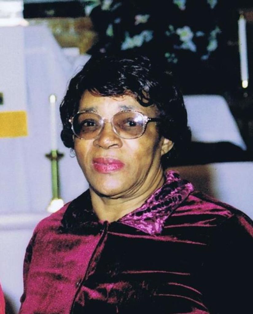 Eleanora S Reveron