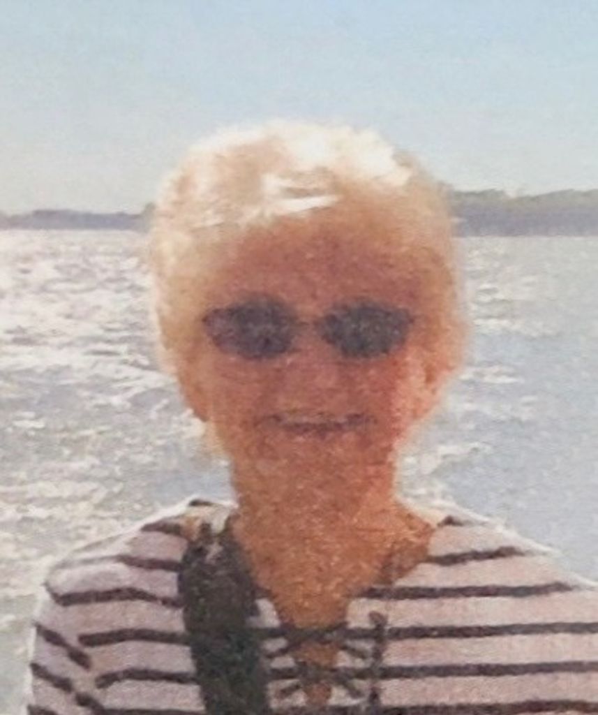 Lorraine Trenca Profile Photo