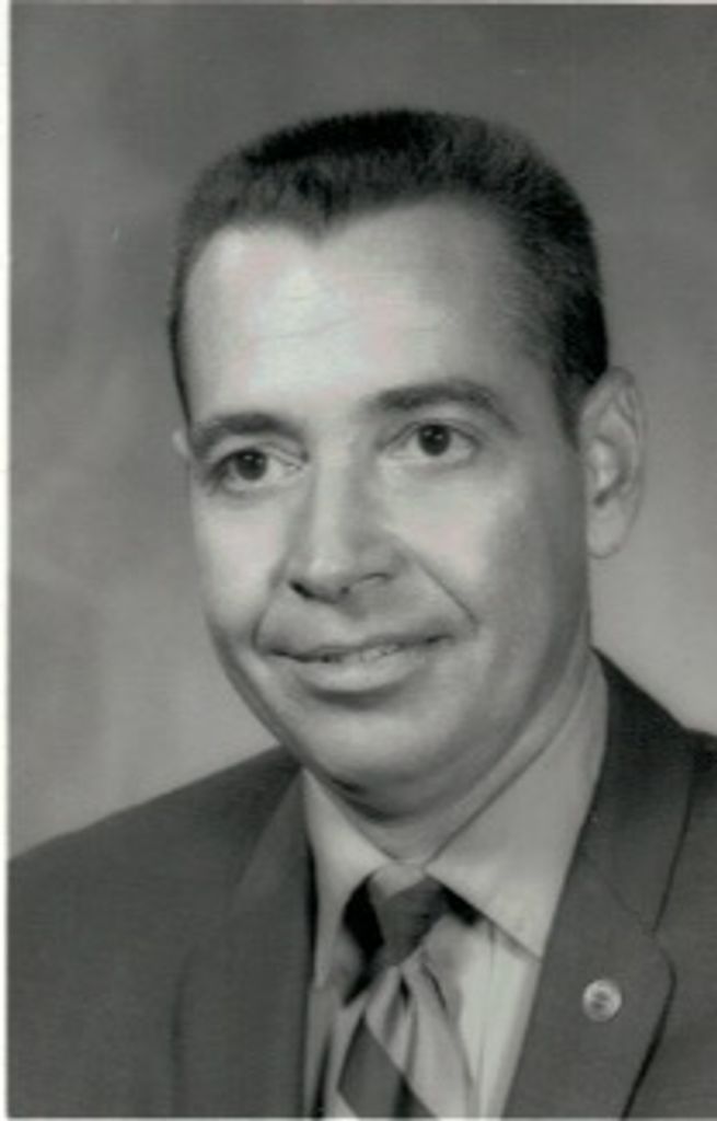 Robert D. "Bob" Kiser