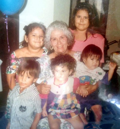 Yolanda C. Gonzalez photo gallery thumbnail 177 of 357
