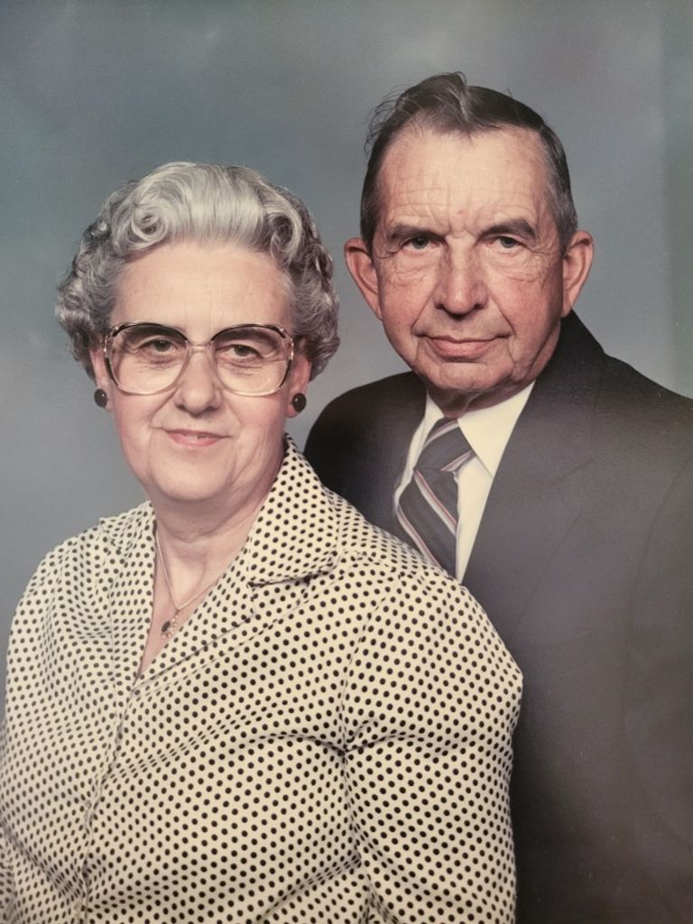 Elsie M. (Hoffman)  Vangee