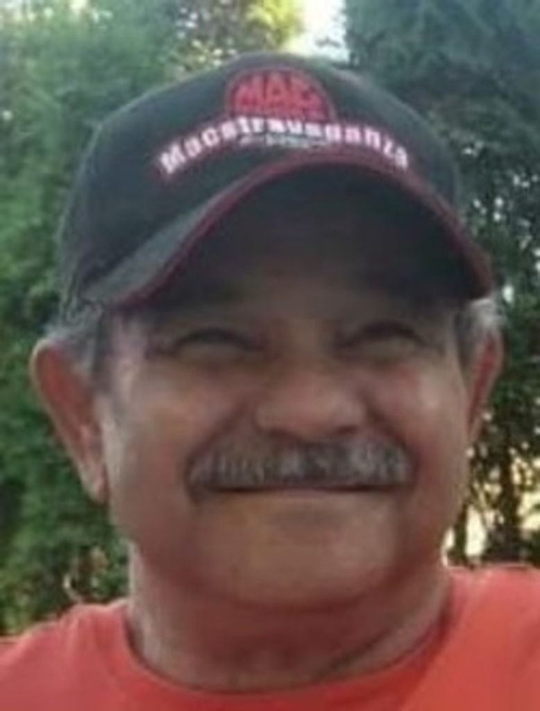 Martin Santana Profile Photo