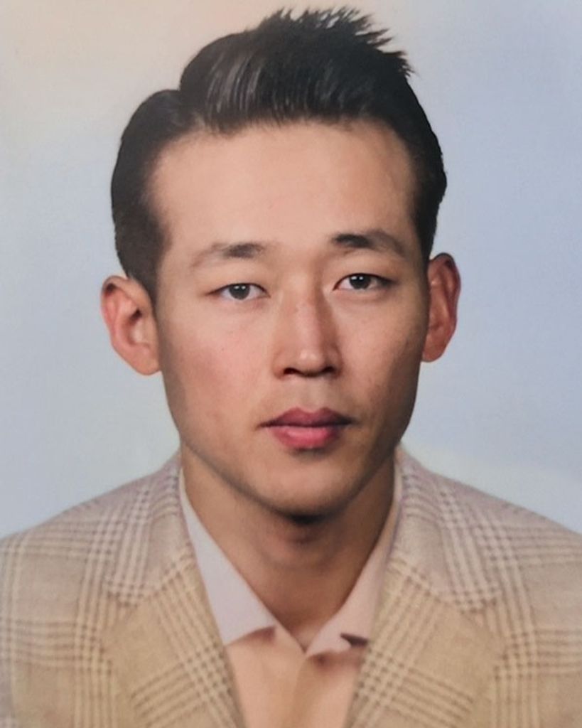 Tsutomu William Okuno