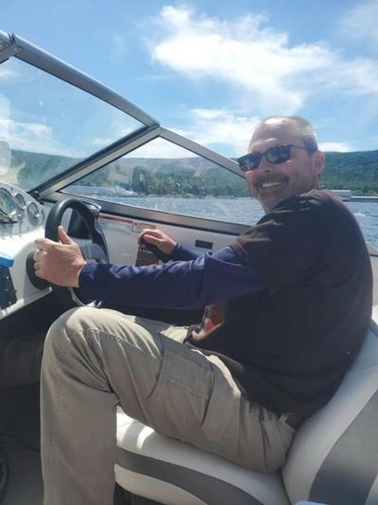 Terry Thomas Young Profile Photo