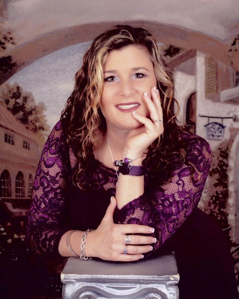 Kristen Leigh Sottile Graf Profile Photo