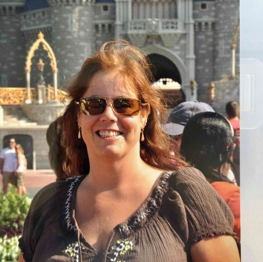 Amy Agin Weinhofer Profile Photo