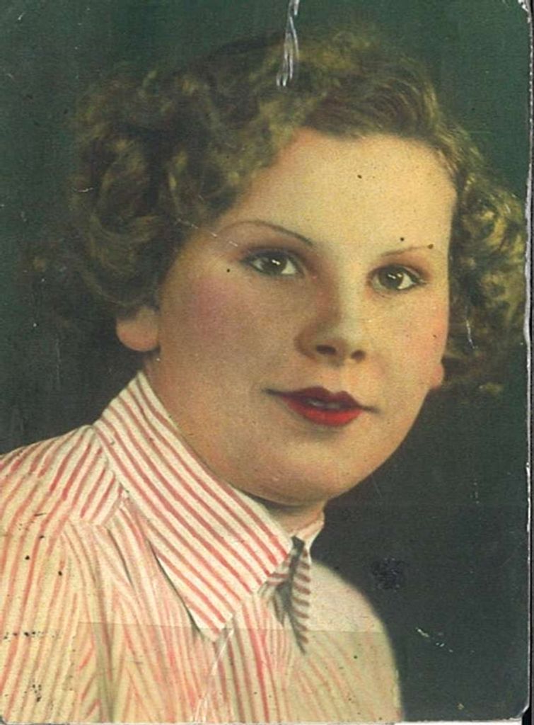 Paula Skrapits Profile Photo