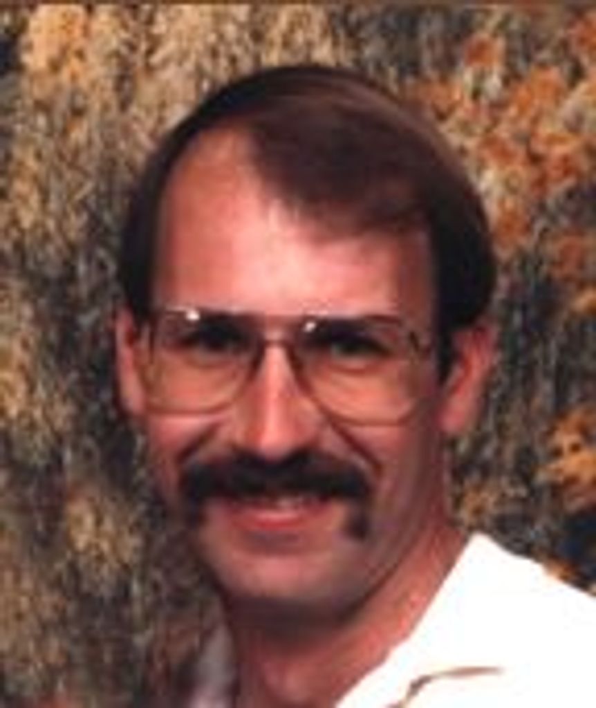 Robert E. "Bob" Snapp