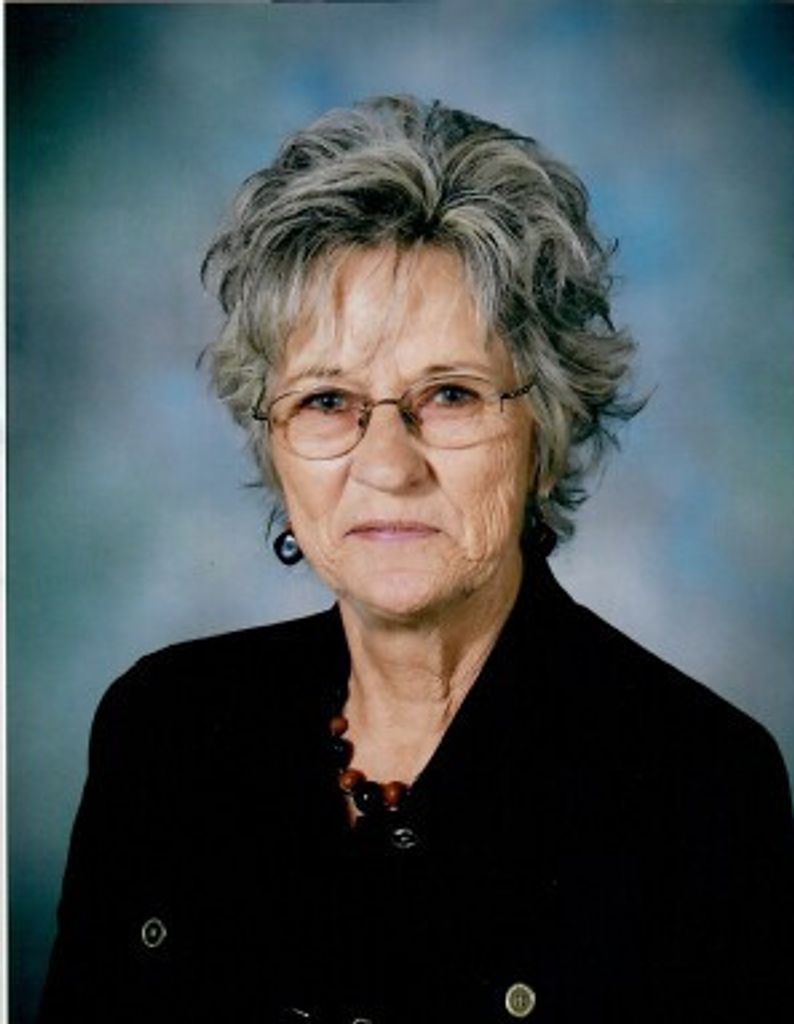 Kathy (Blackwell)  Lloyd Profile Photo