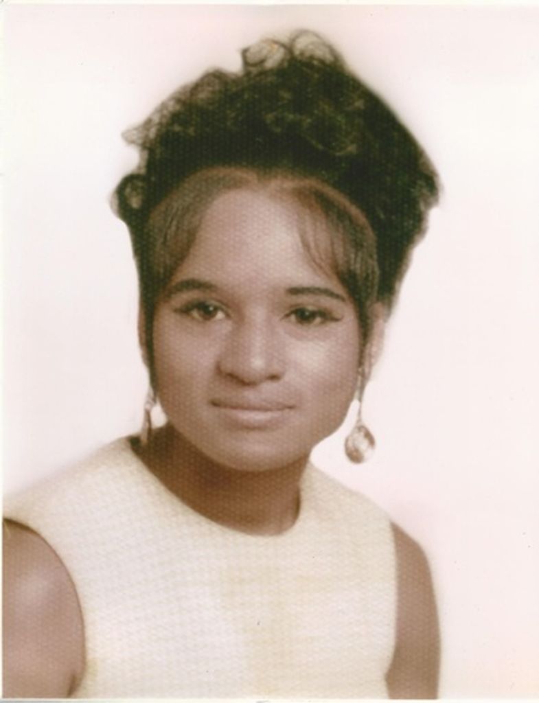 Mrs. George Ella Arnold Profile Photo